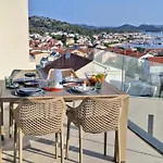 Penthouse Seabyme With 2 Terraces * Murter