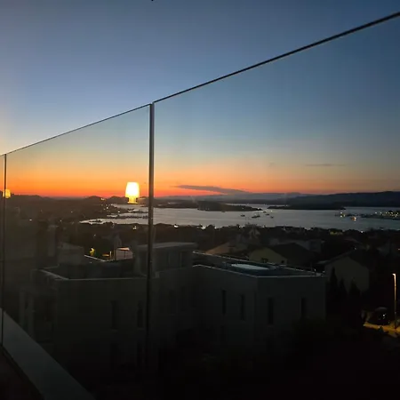 Penthouse Seabyme With 2 Panoramic Sea View Terraces Appartamento