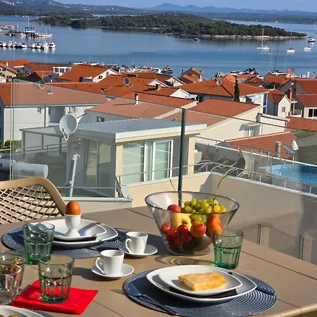 Appartamento Penthouse Seabyme With 2 Panoramic Sea View Terraces Murter