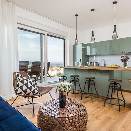 Penthouse Seabyme With 2 Terraces * Murter